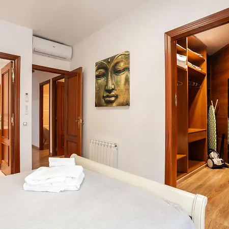 America Go2lloret Λορέτ Ντε Μαρ