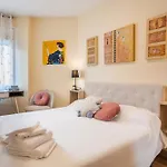 America Go2lloret Апартаменти